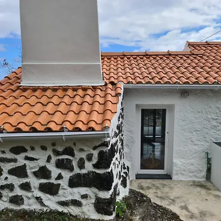 Casa Da Mae - Entre O Pico E A Mare *