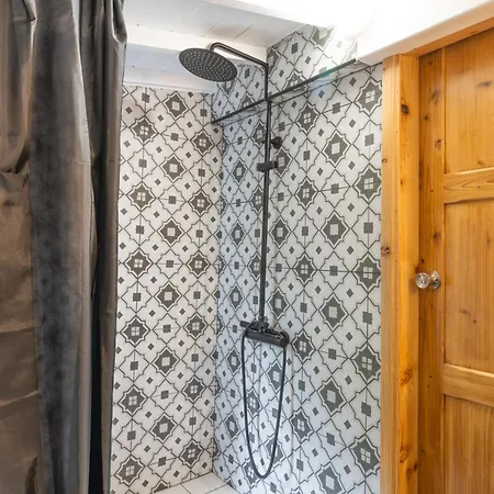 Casa Da Mae - Entre O Pico E A Mare * Terra do Pão