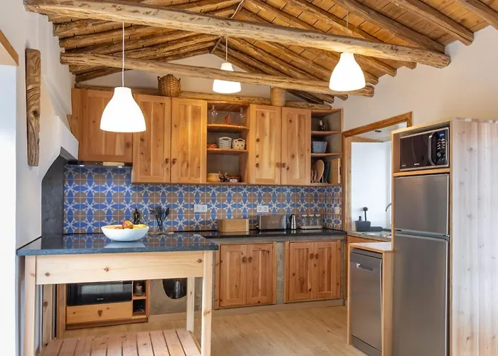 Casa Da Mae - Entre O Pico E A Mare Terra do Pao