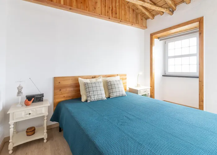 Casa Da Mae - Entre O Pico E A Mare