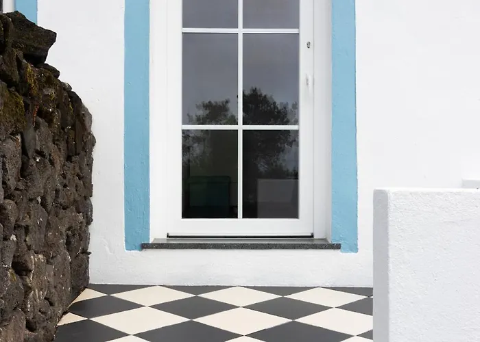 Casa Da Mae - Entre O Pico E A Mare *